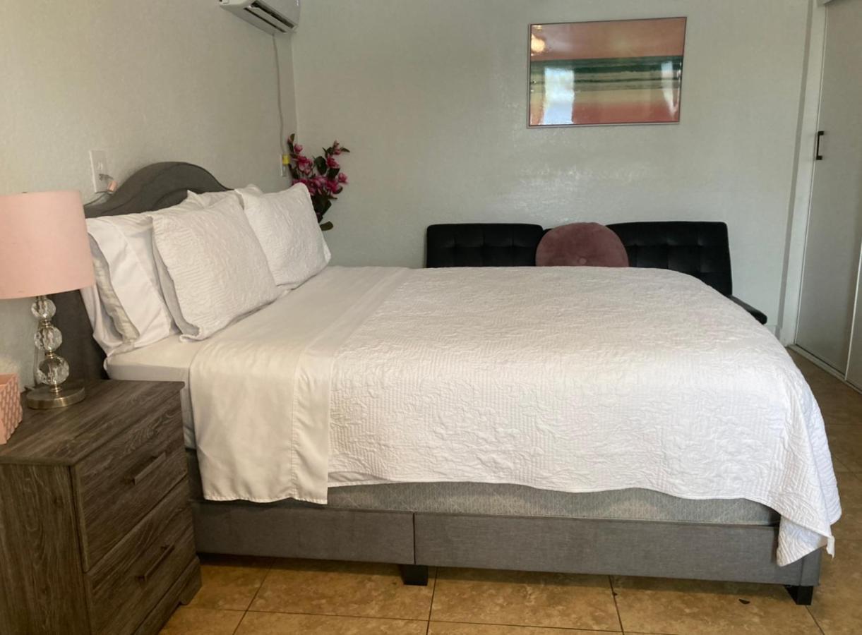 Cozy Studio…With Private Entrance Las Vegas Exterior foto